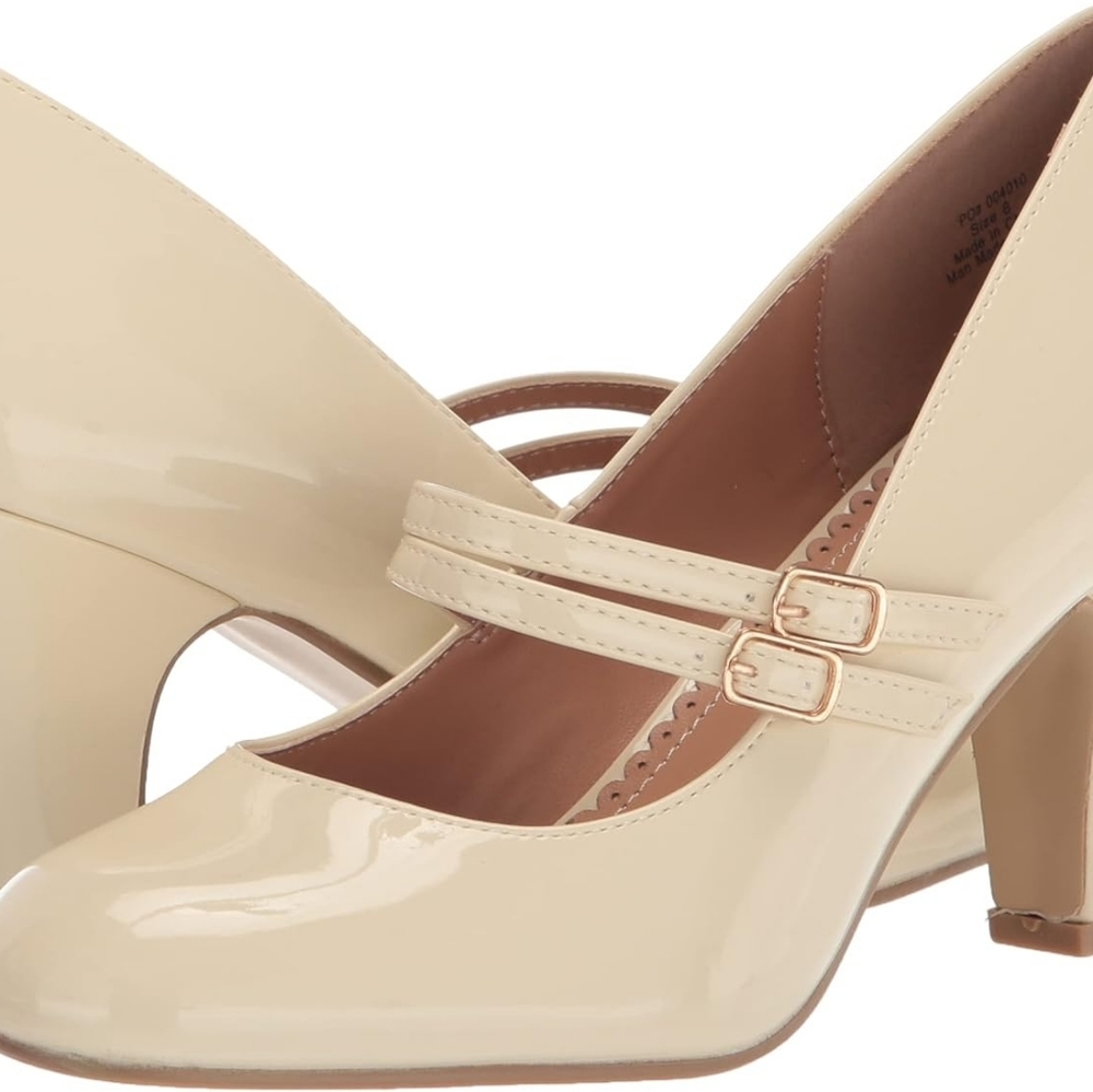 Journee Collection Cream Patent Mary Jane Heels - Picture 2 of 3